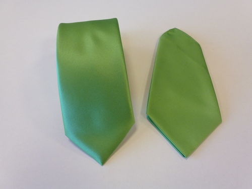 Corbata raso 8 cm, pañuelo verde pistacho